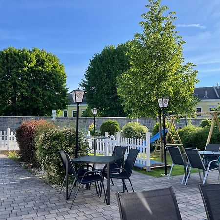 Lindenhof Ybbs Bed & Breakfast Ибс ан дер Донау Екстериор снимка