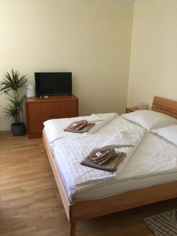 Lindenhof Ybbs Bed & Breakfast Ибс ан дер Донау Екстериор снимка