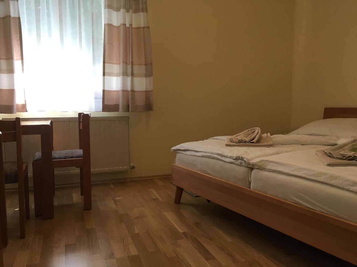 Lindenhof Ybbs Bed & Breakfast Ибс ан дер Донау Екстериор снимка