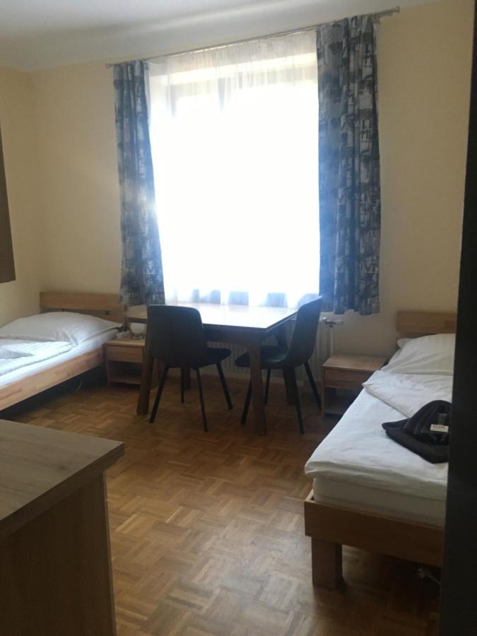 Lindenhof Ybbs Bed & Breakfast Ибс ан дер Донау Екстериор снимка