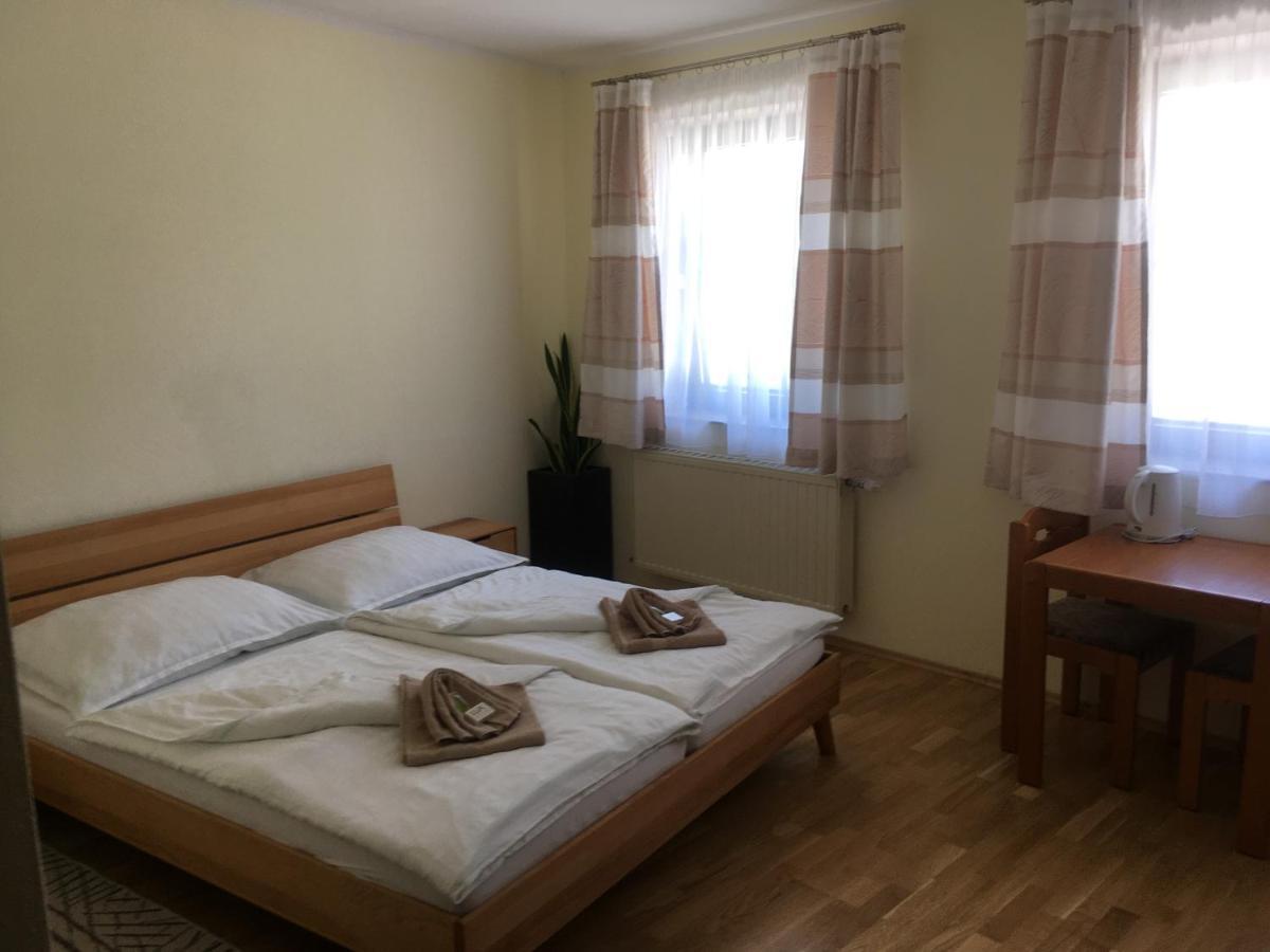 Lindenhof Ybbs Bed & Breakfast Ибс ан дер Донау Екстериор снимка